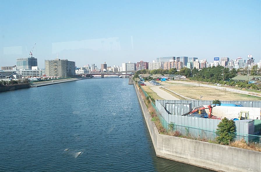 Canal in Tokyo.